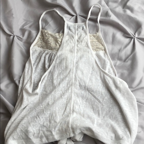 White tank top with buttons - Picture 2 of 3